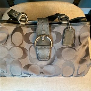 Super cute medium size like new gray Coach Purse!!